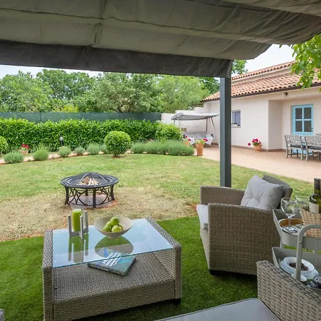Holiday home 2 Bedroom Stunning In Sisan